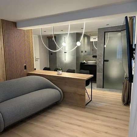 Harmony - Luxury Апартаменты *